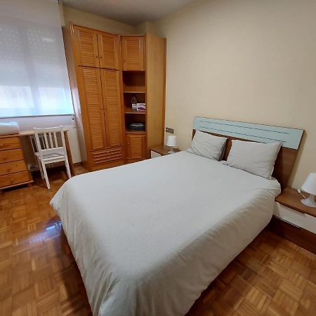 Apartmán Piso Sencillo Y Acogedor Con Parking Gratuito Baranain Exteriér fotografie