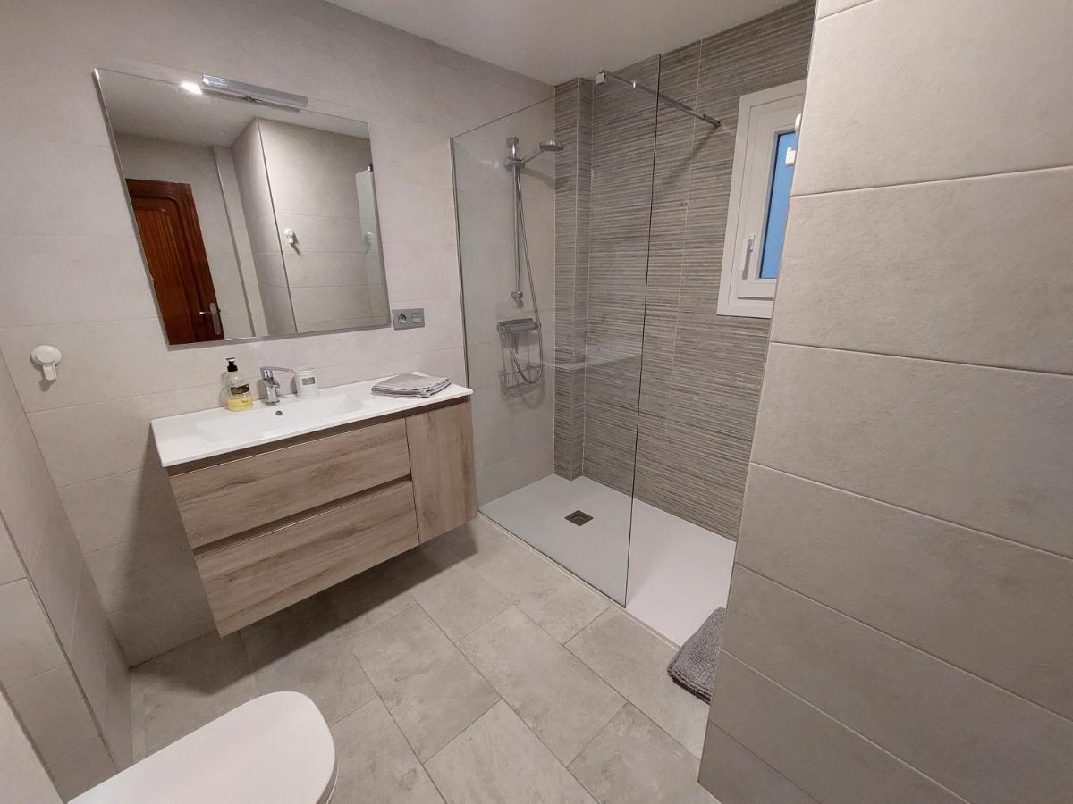 Apartmán Piso Sencillo Y Acogedor Con Parking Gratuito Baranain Exteriér fotografie