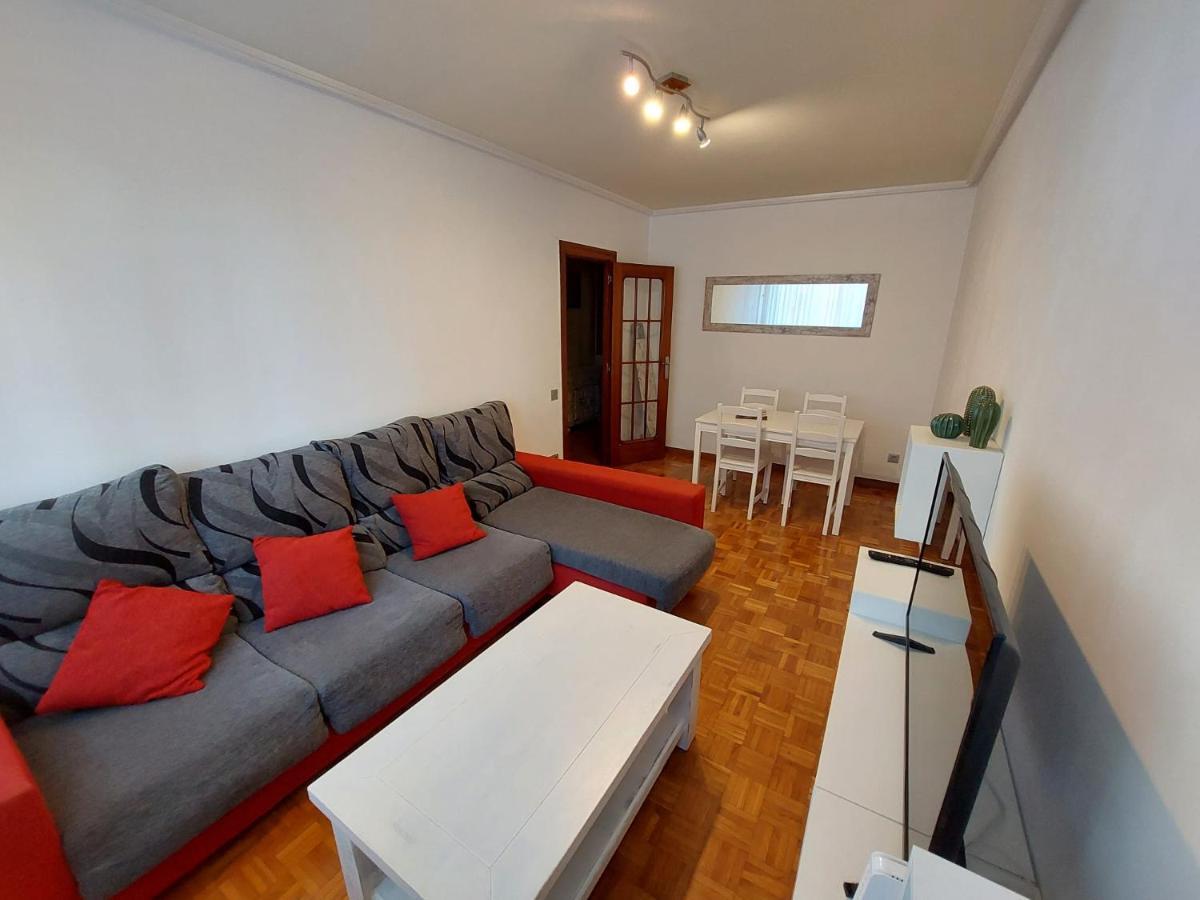 Apartmán Piso Sencillo Y Acogedor Con Parking Gratuito Baranain Exteriér fotografie